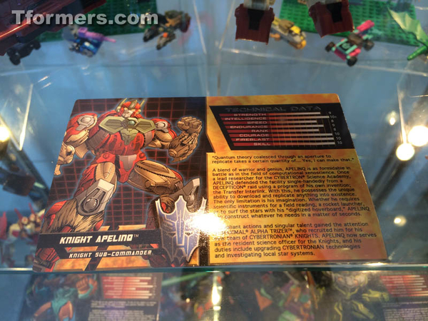 BotCon 2014 Exclusives Previes Alpha Trion More  (12 of 93)